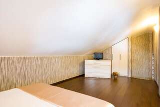 Гостевой дом Vila Hera Luxury Предял Апартаменты с 1 спальней-1